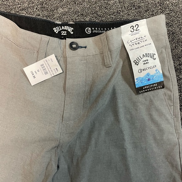Billabong Crossfire Submersible Shorts NWT men’s size 32 - Picture 2 of 3